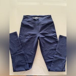 Victoria’s Secret navy blue total knockout leggings